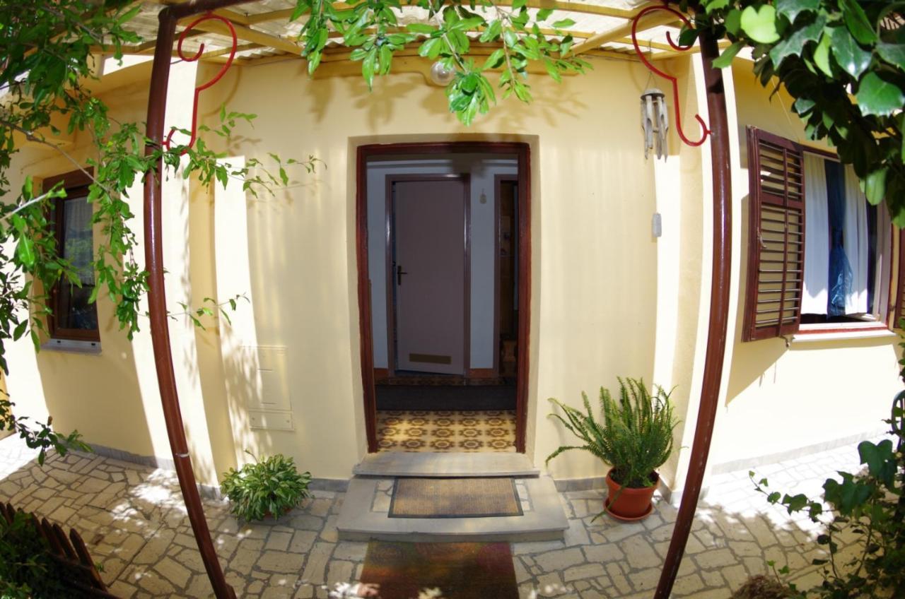 Holiday Apartments Ruzica, Pjescana Uvala Exterior foto