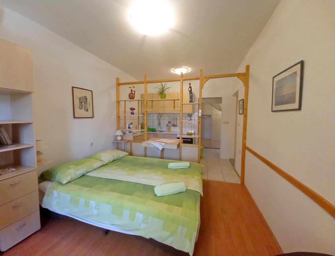 Holiday Apartments Ruzica, Pjescana Uvala Exterior foto
