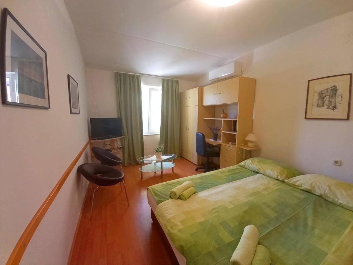 Holiday Apartments Ruzica, Pjescana Uvala Exterior foto